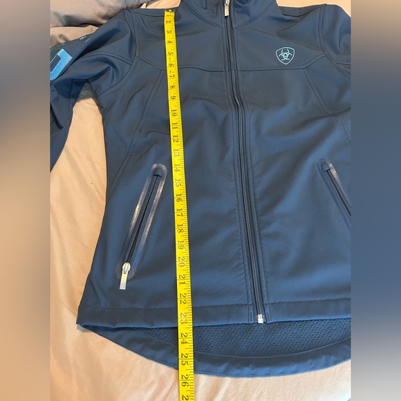 NWOT Women’s Ariat Team Softshell Jacket Deep Petroleum Blue Size M Western - Picture 14 of 15
